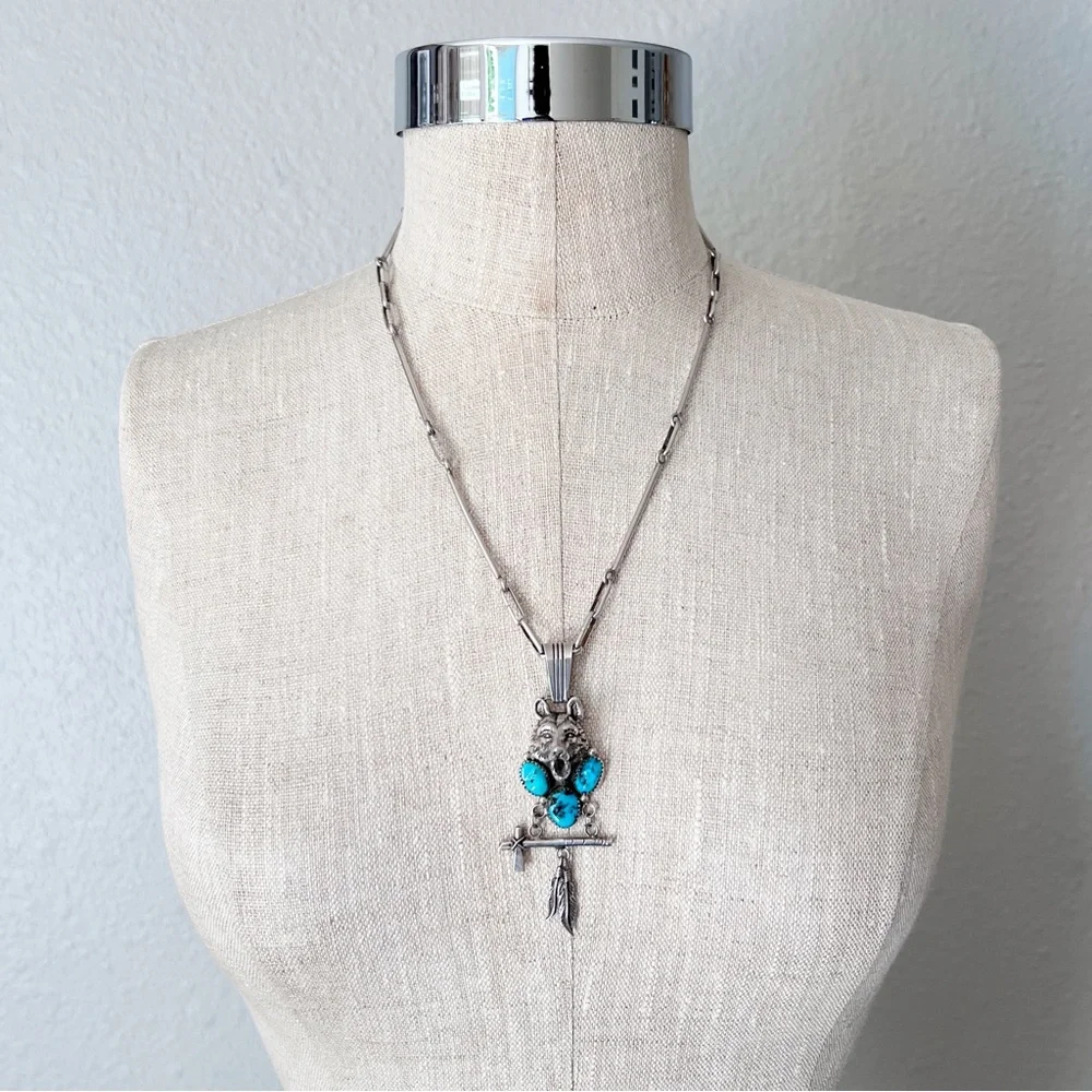 NATIVE Wolf Turquoise Sterling Silver Vintage Necklace Robert Begay Southwestern